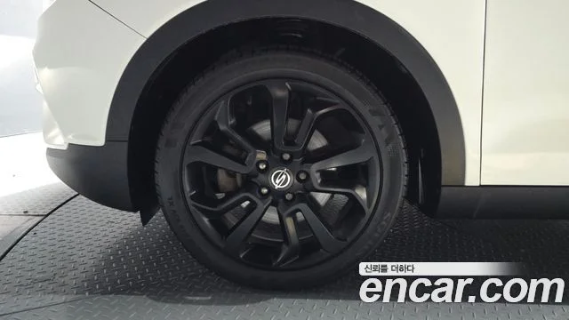 2015 KG Mobility Tivoli